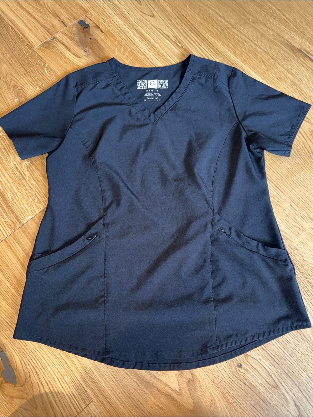 WonderWink Black V-Neck Short Sleeve Scrub Top